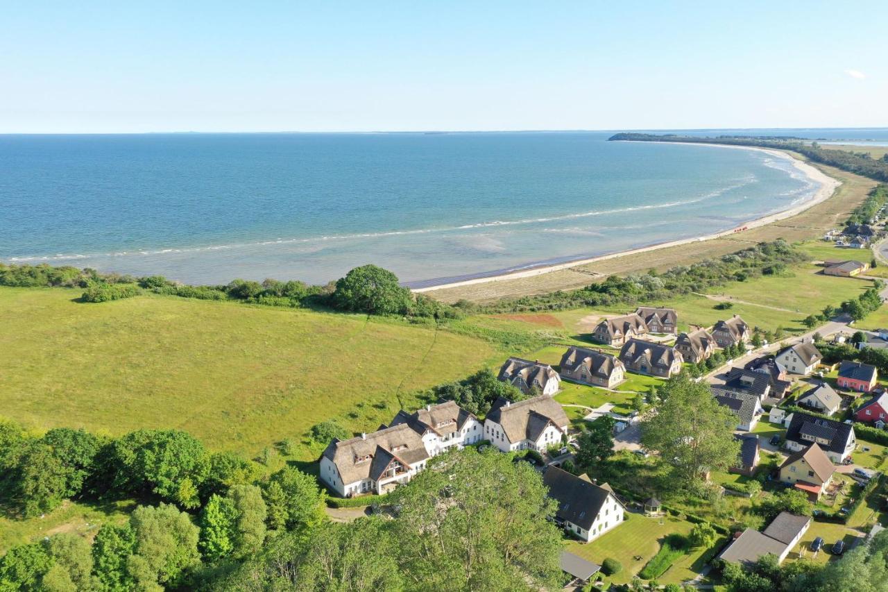 Strandnah Mit Balkon, Gratis Nutzung Vom Ahoi Erlebnisbad Und Sauna In Sellin - Strandhaus Moenchgut Fewo13 لوبه المظهر الخارجي الصورة