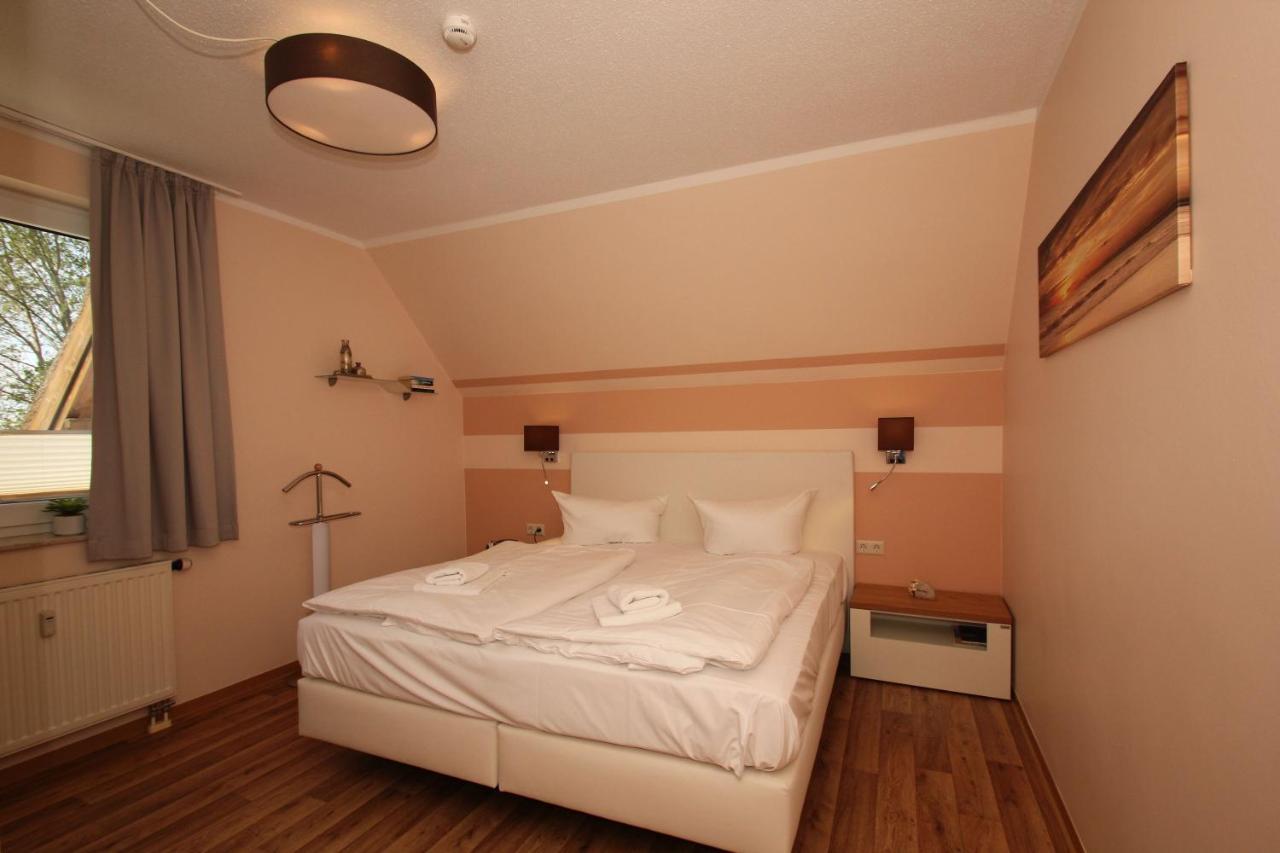 Strandnah Mit Balkon, Gratis Nutzung Vom Ahoi Erlebnisbad Und Sauna In Sellin - Strandhaus Moenchgut Fewo13 لوبه المظهر الخارجي الصورة