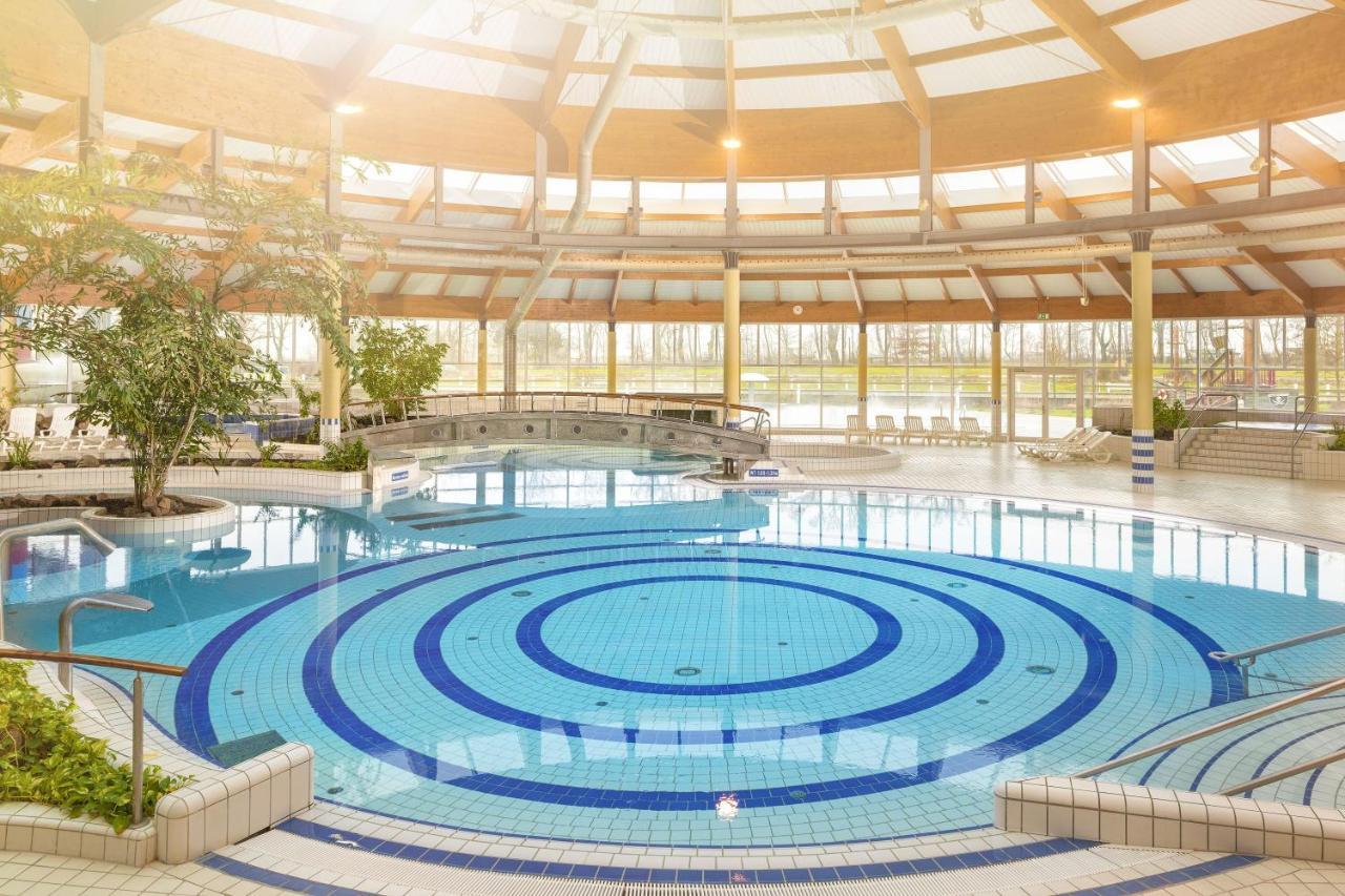 Strandnah Mit Balkon, Gratis Nutzung Vom Ahoi Erlebnisbad Und Sauna In Sellin - Strandhaus Moenchgut Fewo13 لوبه المظهر الخارجي الصورة